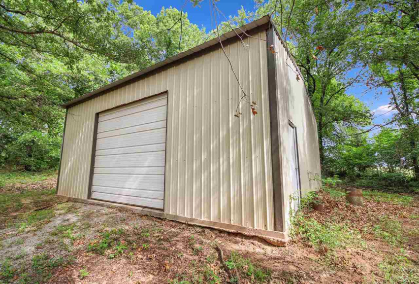 6 Bedrooms Bedrooms, 0 ,3 BathroomsBathrooms,Residential,Single Family,128th,2,132429