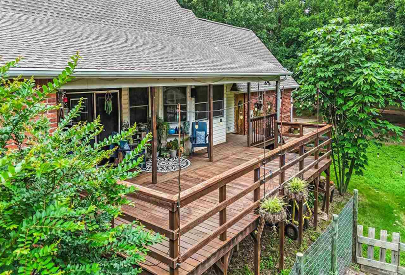 6 Bedrooms Bedrooms, 0 ,3 BathroomsBathrooms,Residential,Single Family,128th,2,132429