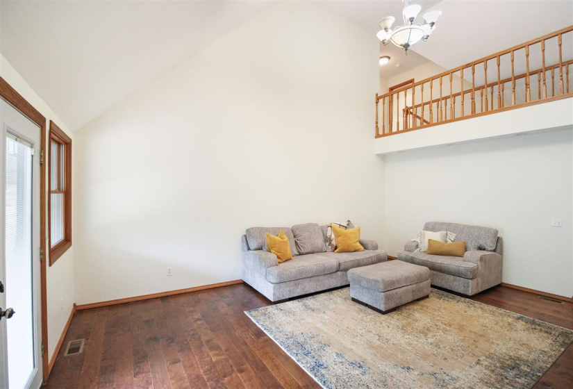 6 Bedrooms Bedrooms, 0 ,3 BathroomsBathrooms,Residential,Single Family,128th,2,132429