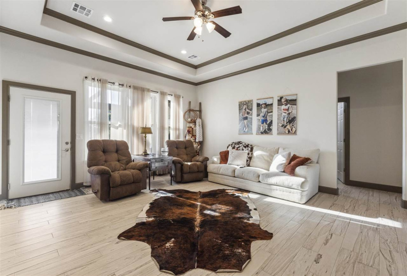 3 Bedrooms Bedrooms, 0 ,2 BathroomsBathrooms,Residential,Single Family,Brenna,1,132443