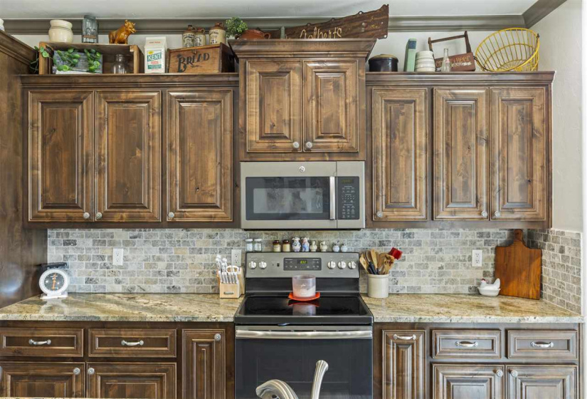 3 Bedrooms Bedrooms, 0 ,2 BathroomsBathrooms,Residential,Single Family,Brenna,1,132443