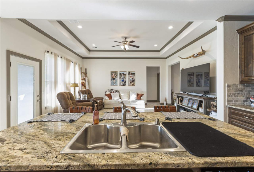 3 Bedrooms Bedrooms, 0 ,2 BathroomsBathrooms,Residential,Single Family,Brenna,1,132443