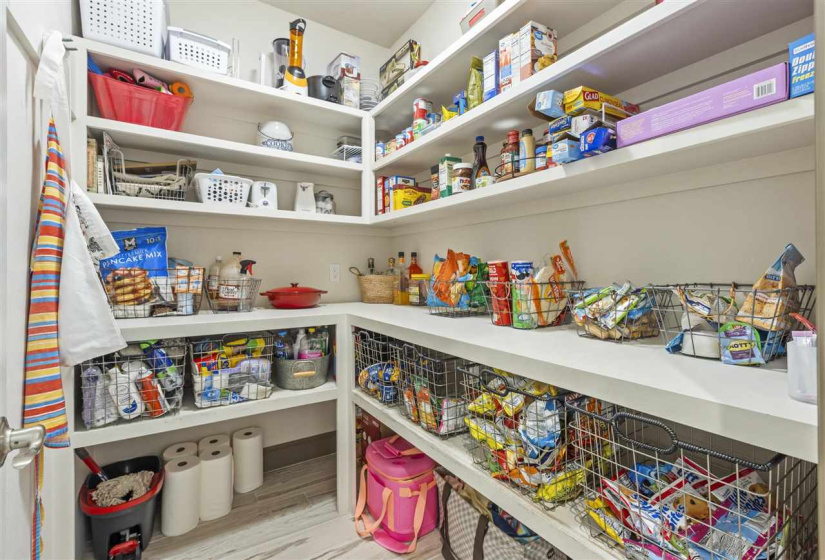 3 Bedrooms Bedrooms, 0 ,2 BathroomsBathrooms,Residential,Single Family,Brenna,1,132443