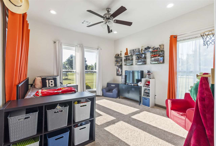 3 Bedrooms Bedrooms, 0 ,2 BathroomsBathrooms,Residential,Single Family,Brenna,1,132443