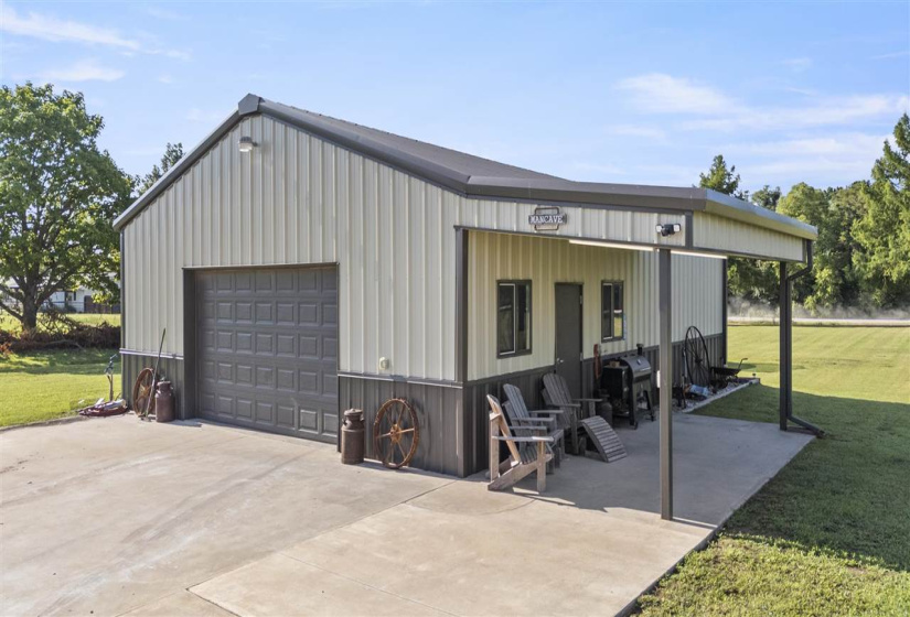 3 Bedrooms Bedrooms, 0 ,2 BathroomsBathrooms,Residential,Single Family,Brenna,1,132443
