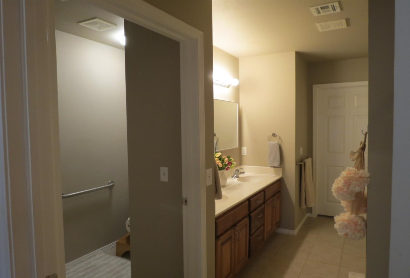 2 Bedrooms Bedrooms, 0 ,2 BathroomsBathrooms,Residential,Single Family,Windsor,1,132444