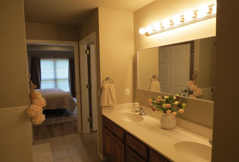 2 Bedrooms Bedrooms, 0 ,2 BathroomsBathrooms,Residential,Single Family,Windsor,1,132444