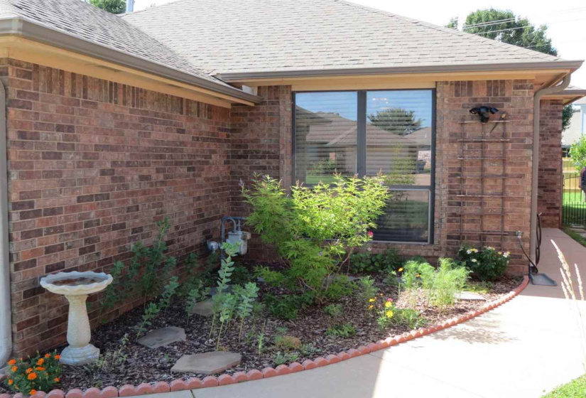 2 Bedrooms Bedrooms, 0 ,2 BathroomsBathrooms,Residential,Single Family,Windsor,1,132444