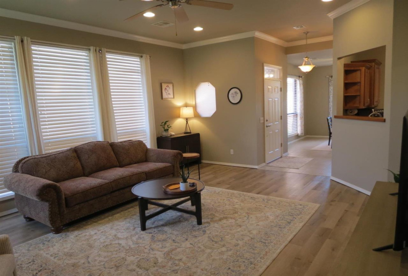 2 Bedrooms Bedrooms, 0 ,2 BathroomsBathrooms,Residential,Single Family,Windsor,1,132444
