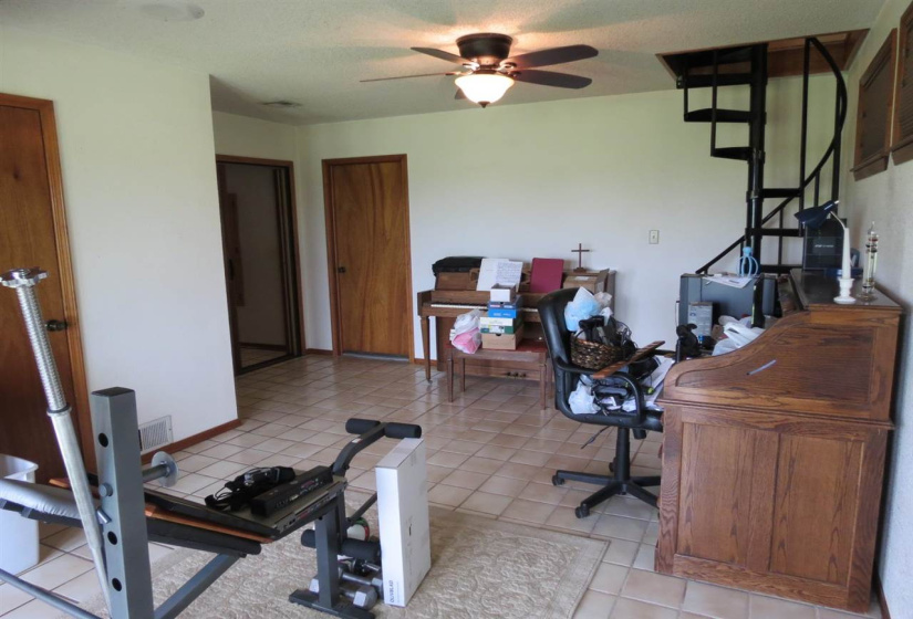 3 Bedrooms Bedrooms, 0 ,2 BathroomsBathrooms,Residential,Single Family,Park,1,132447