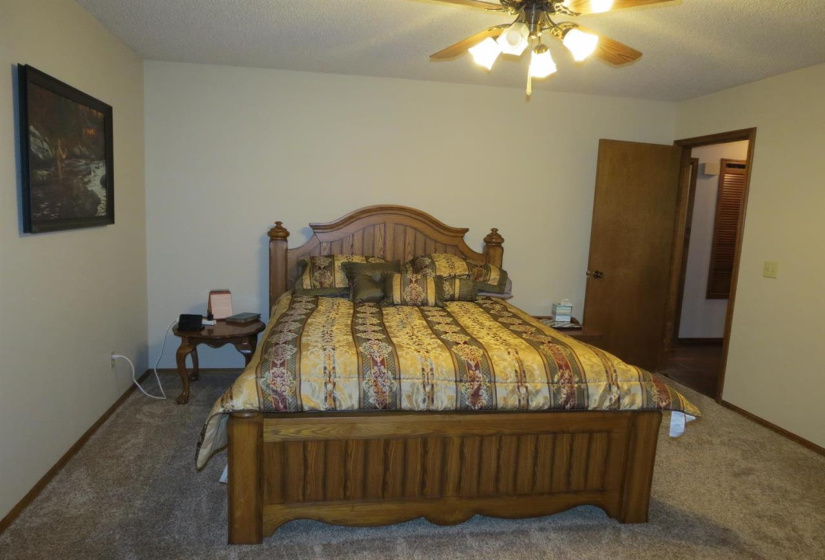 3 Bedrooms Bedrooms, 0 ,2 BathroomsBathrooms,Residential,Single Family,Park,1,132447