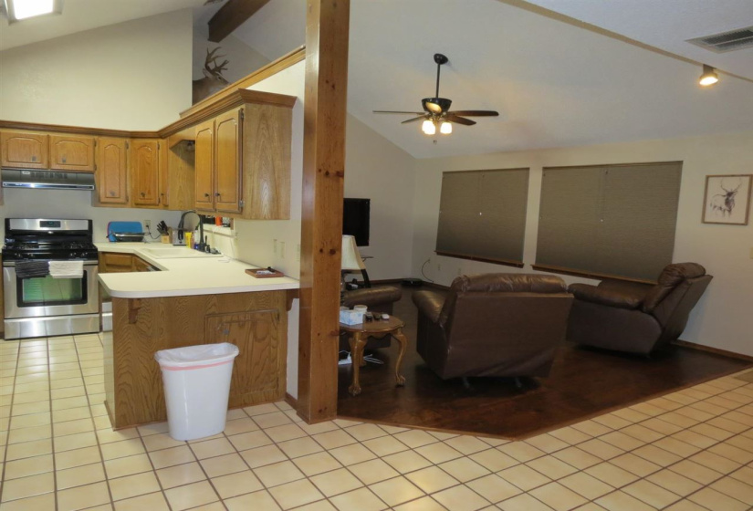 3 Bedrooms Bedrooms, 0 ,2 BathroomsBathrooms,Residential,Single Family,Park,1,132447