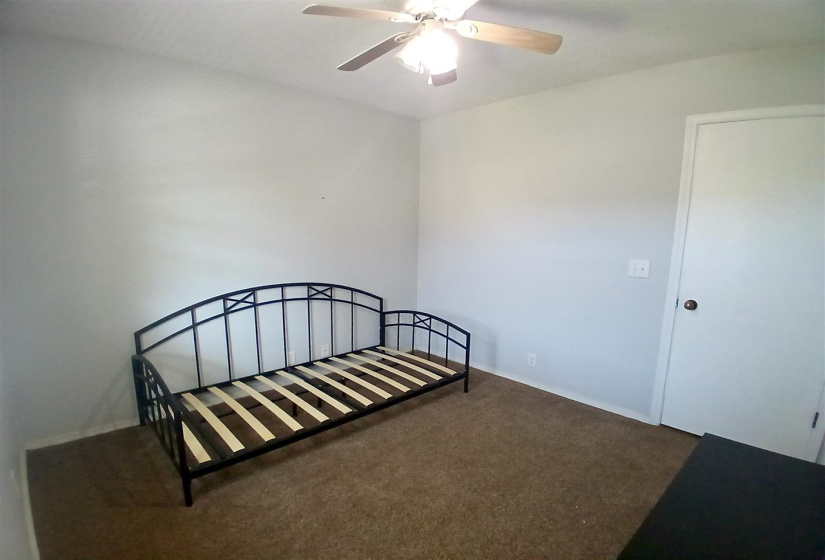 3 Bedrooms Bedrooms, 0 ,1 BathroomBathrooms,Residential,Single Family,Crestwood,1,132453