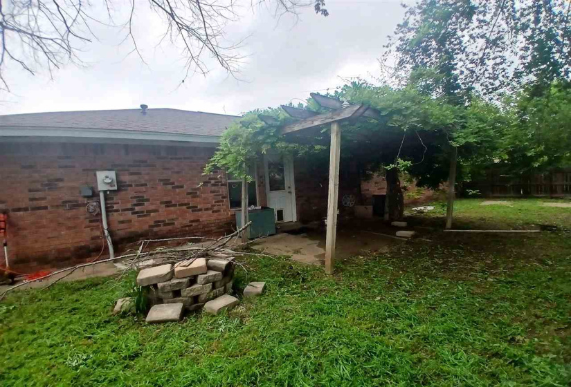 3 Bedrooms Bedrooms, 0 ,1 BathroomBathrooms,Residential,Single Family,Crestwood,1,132453