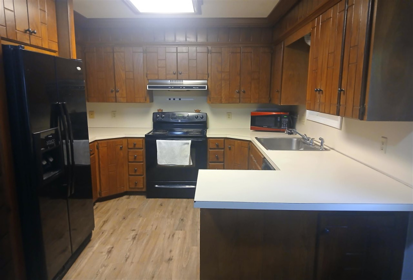 3 Bedrooms Bedrooms, 0 ,1 BathroomBathrooms,Residential,Single Family,Crestwood,1,132453