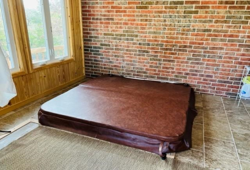 3 Bedrooms Bedrooms, 0 ,2 BathroomsBathrooms,Residential,Single Family,Tower Estates,1,132455