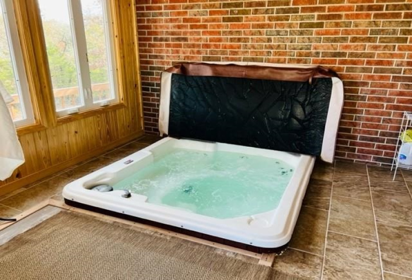 3 Bedrooms Bedrooms, 0 ,2 BathroomsBathrooms,Residential,Single Family,Tower Estates,1,132455