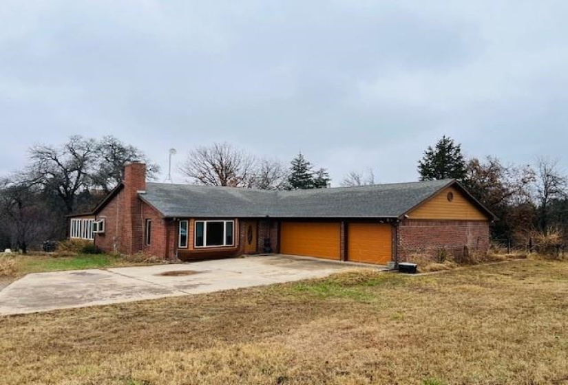 3 Bedrooms Bedrooms, 0 ,2 BathroomsBathrooms,Residential,Single Family,Tower Estates,1,132455