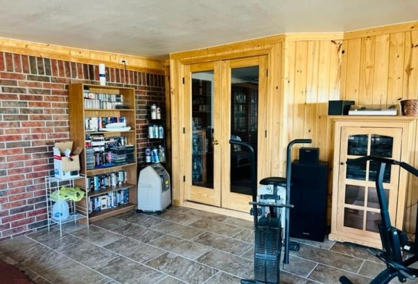 3 Bedrooms Bedrooms, 0 ,2 BathroomsBathrooms,Residential,Single Family,Tower Estates,1,132455