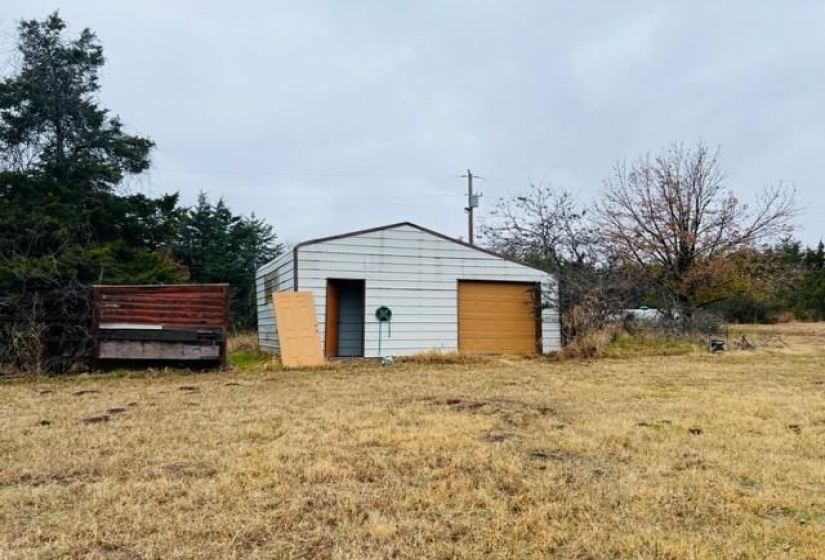 3 Bedrooms Bedrooms, 0 ,2 BathroomsBathrooms,Residential,Single Family,Tower Estates,1,132455