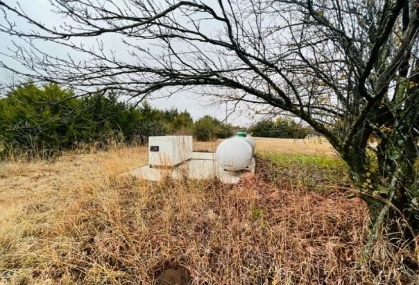 3 Bedrooms Bedrooms, 0 ,2 BathroomsBathrooms,Residential,Single Family,Tower Estates,1,132455