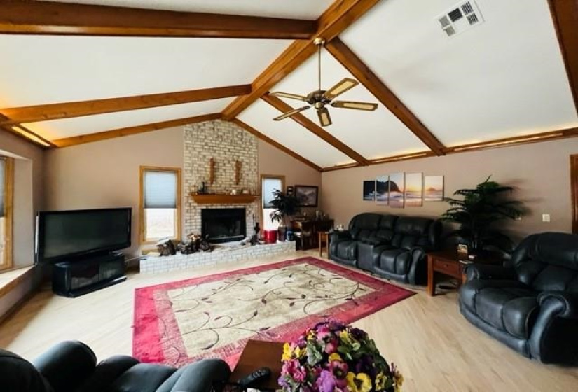 3 Bedrooms Bedrooms, 0 ,2 BathroomsBathrooms,Residential,Single Family,Tower Estates,1,132455