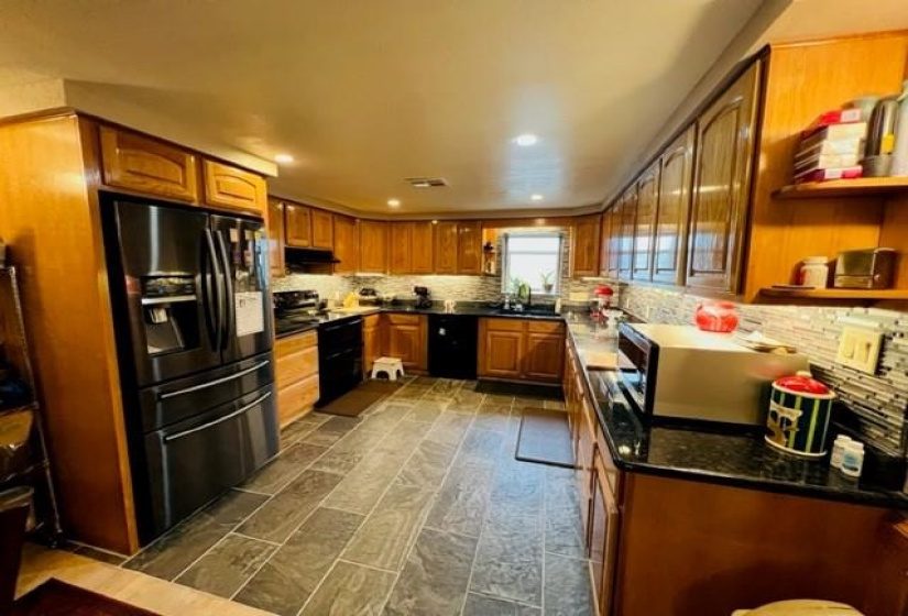 3 Bedrooms Bedrooms, 0 ,2 BathroomsBathrooms,Residential,Single Family,Tower Estates,1,132455