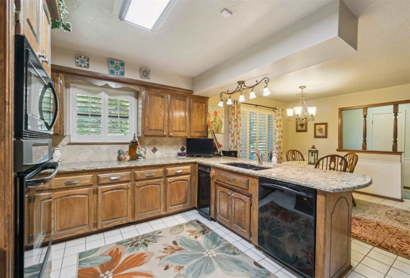3 Bedrooms Bedrooms, 0 ,2 BathroomsBathrooms,Residential,Single Family,Skinner,1,132456