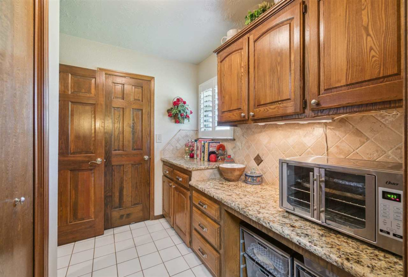 3 Bedrooms Bedrooms, 0 ,2 BathroomsBathrooms,Residential,Single Family,Skinner,1,132456