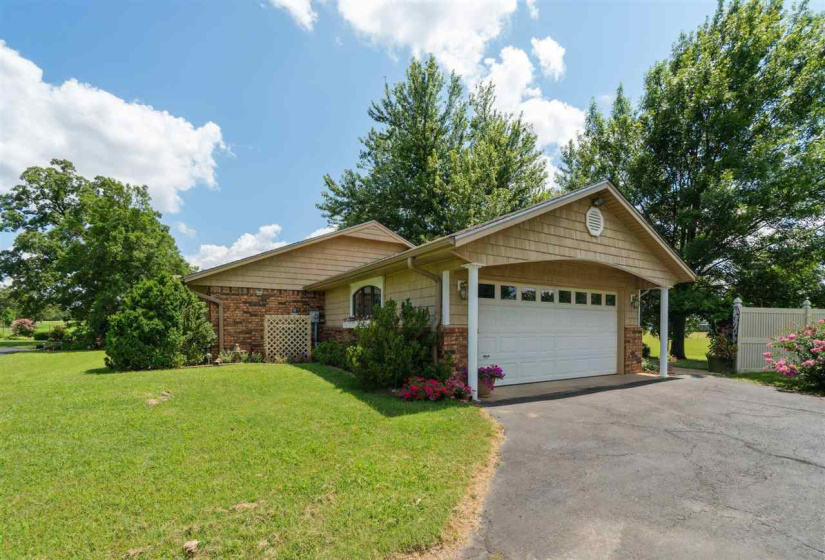 3 Bedrooms Bedrooms, 0 ,2 BathroomsBathrooms,Residential,Single Family,Skinner,1,132456