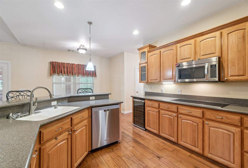 3 Bedrooms Bedrooms, 0 ,2 BathroomsBathrooms,Residential,Single Family,Skinner,1,132458