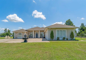 4 Bedrooms Bedrooms, 0 ,5 BathroomsBathrooms,Residential,Single Family,Lou Allard,1,132460