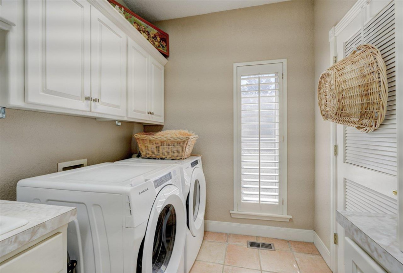 4 Bedrooms Bedrooms, 0 ,5 BathroomsBathrooms,Residential,Single Family,Lou Allard,1,132460
