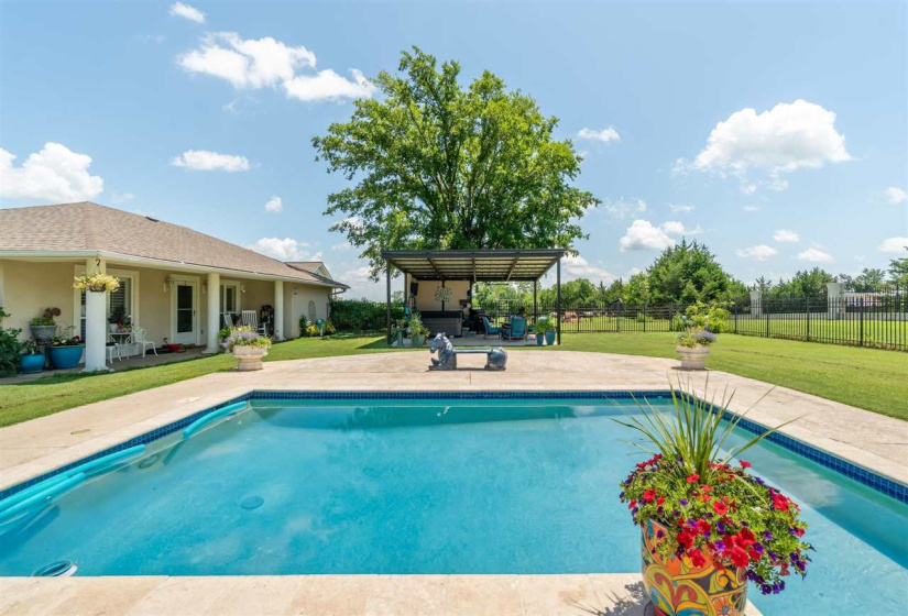 4 Bedrooms Bedrooms, 0 ,5 BathroomsBathrooms,Residential,Single Family,Lou Allard,1,132460
