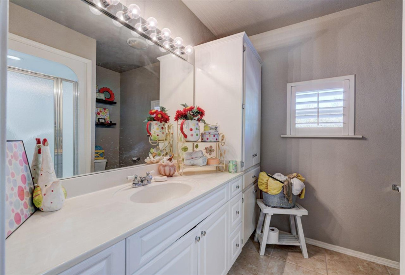 4 Bedrooms Bedrooms, 0 ,5 BathroomsBathrooms,Residential,Single Family,Lou Allard,1,132460