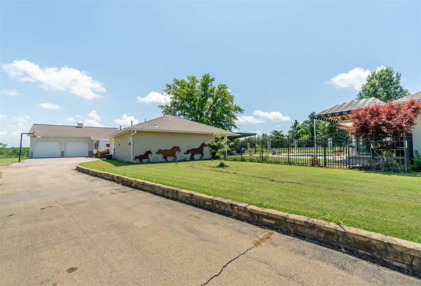 4 Bedrooms Bedrooms, 0 ,5 BathroomsBathrooms,Residential,Single Family,Lou Allard,1,132460