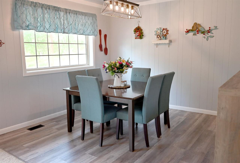 3 Bedrooms Bedrooms, 0 ,2 BathroomsBathrooms,Residential,Single Family,Clayton,1,132334