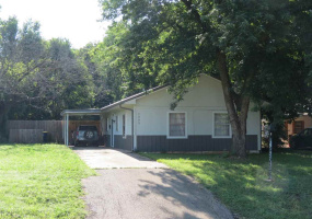3 Bedrooms Bedrooms, 0 ,1 BathroomBathrooms,Residential,Single Family,West,1,132467