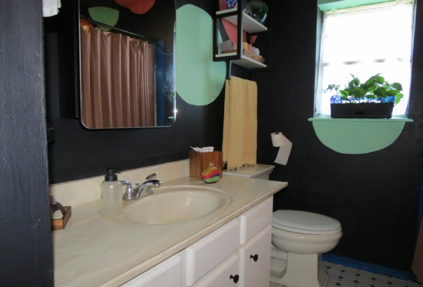 3 Bedrooms Bedrooms, 0 ,1 BathroomBathrooms,Residential,Single Family,West,1,132467