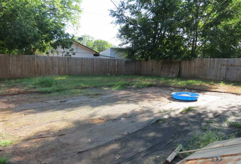 3 Bedrooms Bedrooms, 0 ,1 BathroomBathrooms,Residential,Single Family,West,1,132467