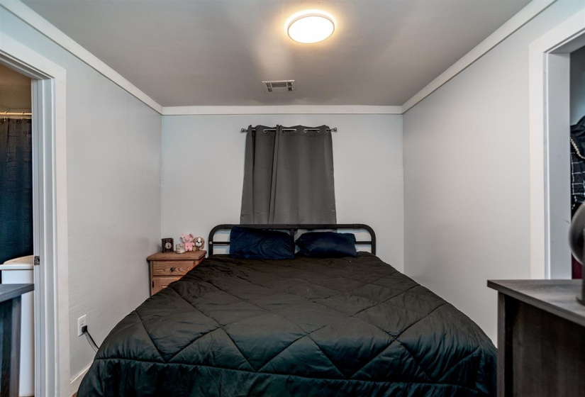 3 Bedrooms Bedrooms, 0 ,1 BathroomBathrooms,Residential,Single Family,Springfield,1,132478