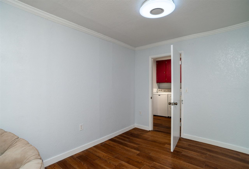 3 Bedrooms Bedrooms, 0 ,1 BathroomBathrooms,Residential,Single Family,Springfield,1,132478