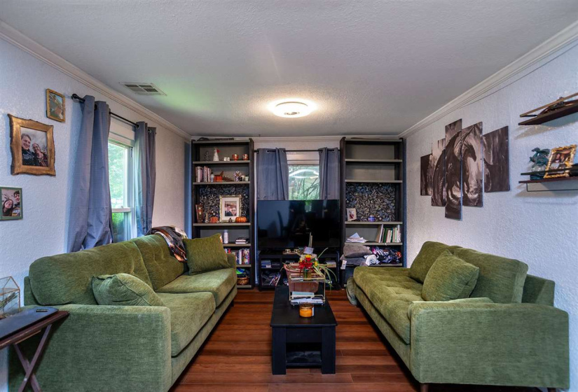 3 Bedrooms Bedrooms, 0 ,1 BathroomBathrooms,Residential,Single Family,Springfield,1,132478