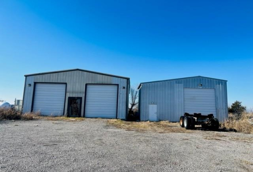 0 , 0 ,50 BathroomsBathrooms,Commercial/industrial,Commercial,Rose,1,132491