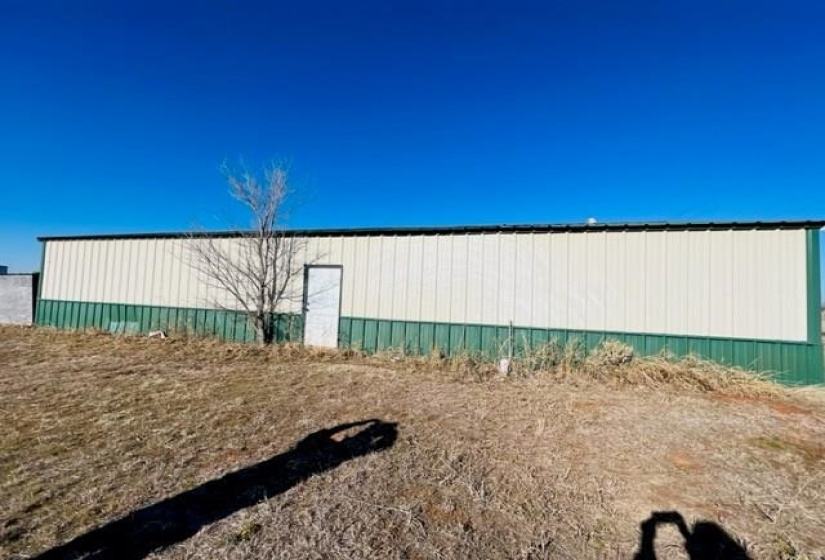 0 , 0 ,50 BathroomsBathrooms,Commercial/industrial,Commercial,Rose,1,132491