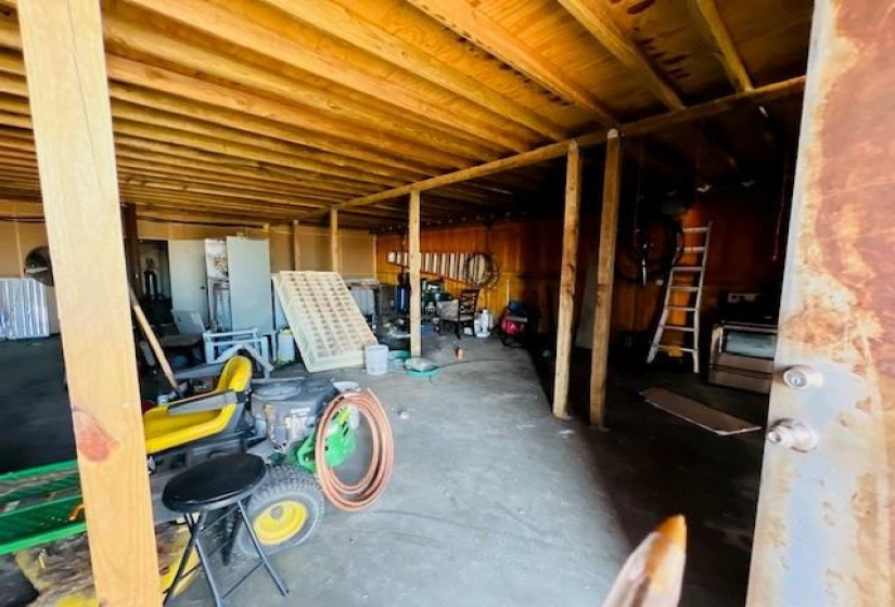 0 , 0 ,50 BathroomsBathrooms,Commercial/industrial,Commercial,Rose,1,132491