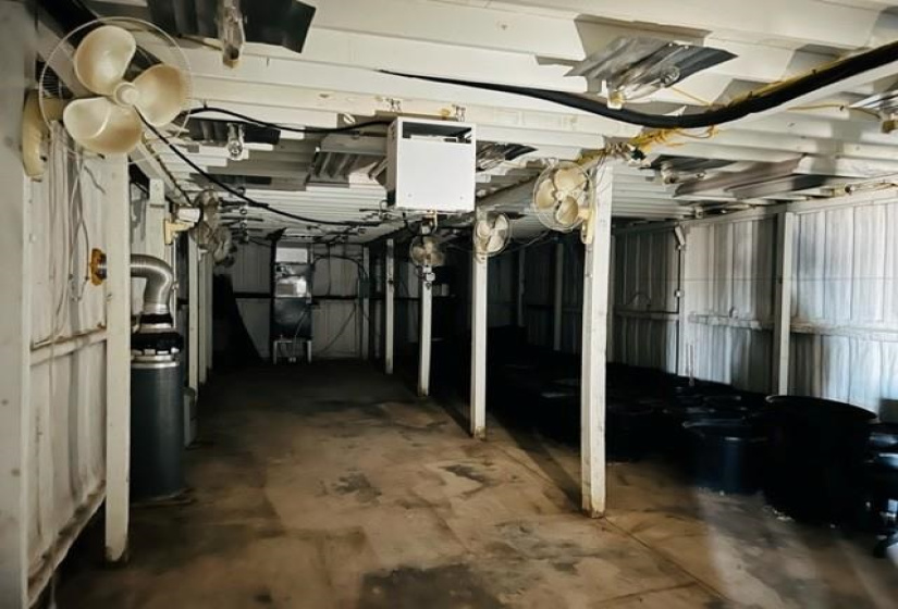 0 , 0 ,50 BathroomsBathrooms,Commercial/industrial,Commercial,Rose,1,132491