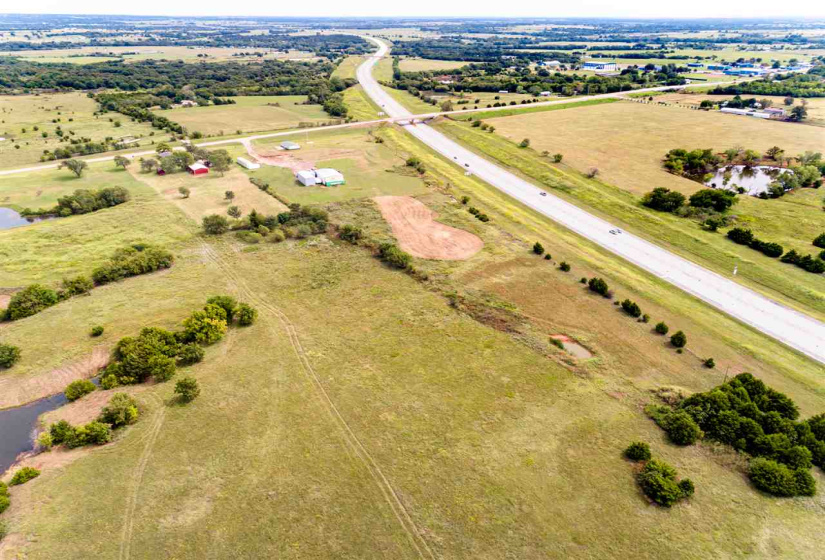 0 , 0 ,50 BathroomsBathrooms,Commercial/industrial,Commercial,Rose,1,132491