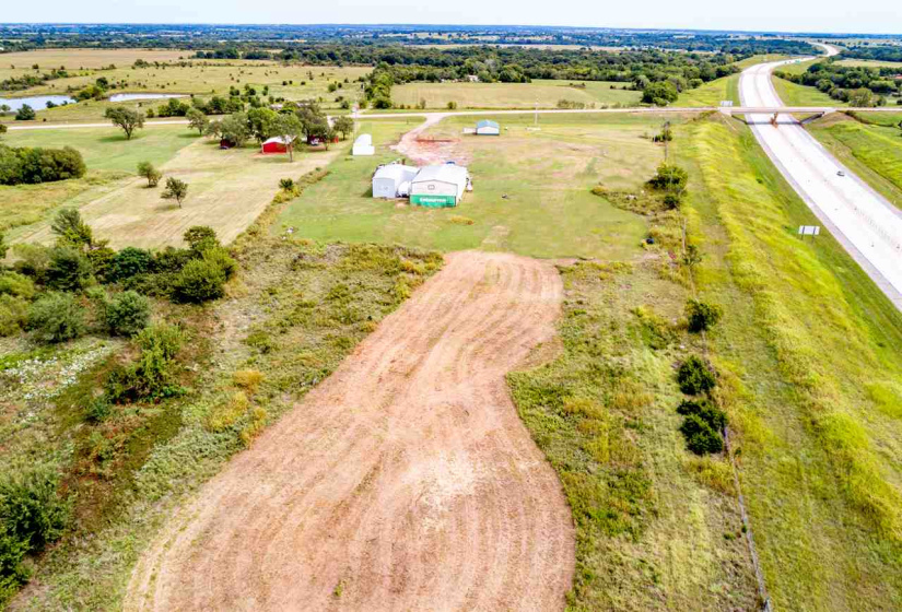 0 , 0 ,50 BathroomsBathrooms,Commercial/industrial,Commercial,Rose,1,132491