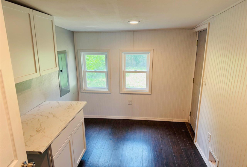 3 Bedrooms Bedrooms, 0 ,1 BathroomBathrooms,Residential,Single Family,Maple,1,132488